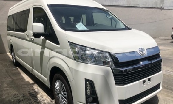 Buy Used Toyota Hiace White Car in Soyo in Zaire
