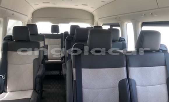 Comprar Usado Toyota Hiace Branco Carro em Soyo em Zaire Comprar Usado Toyota Hiace Branco Carro em Soyo em Zaire
