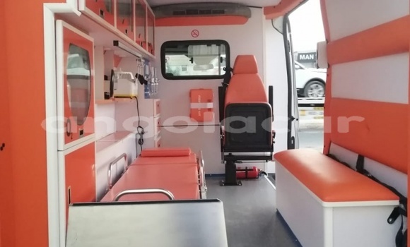 Comprar Novo Toyota Land Cruiser Branco Carro em Lobito em Benguela Comprar Novo Toyota Land Cruiser Branco Carro em Lobito em Benguela