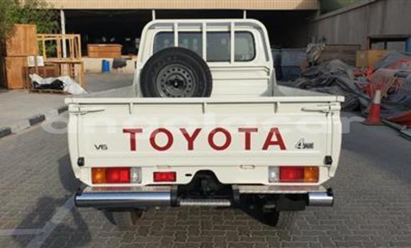 Comprar Novo Toyota Land Cruiser Outro Carro em Luena em Moxico Comprar Novo Toyota Land Cruiser Outro Carro em Luena em Moxico