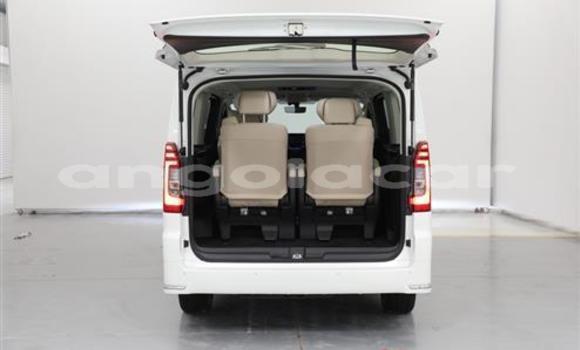 Acheter Neuf Voiture Toyota Granvia Blanc à Luena, Moxico Acheter Neuf Voiture Toyota Granvia Blanc à Luena, Moxico