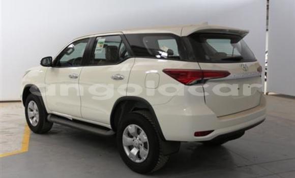 Buy Used Toyota Fortuner White Car in Soyo in Zaire Buy Used Toyota Fortuner White Car in Soyo in Zaire