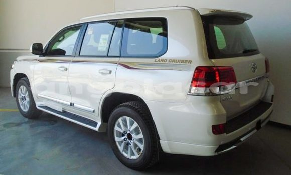 Comprar Usado Toyota Land Cruiser Branco Carro em Soyo em Zaire Comprar Usado Toyota Land Cruiser Branco Carro em Soyo em Zaire