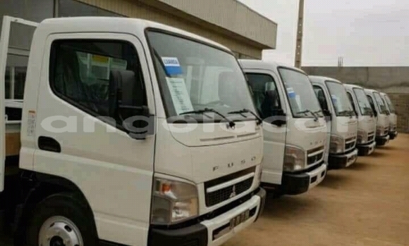 Buy New Nissan Fuga White Car in Luanda in Luanda Province Buy New Nissan Fuga White Car in Luanda in Luanda Province