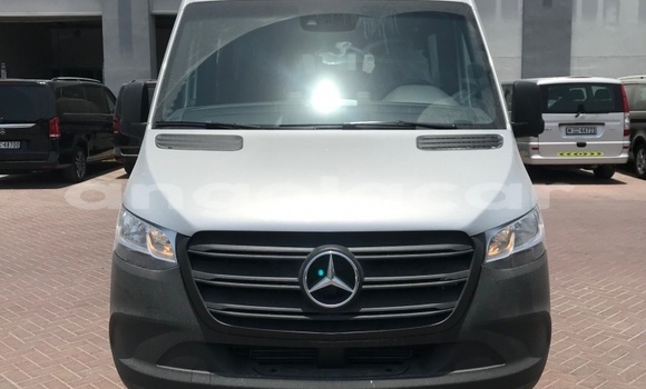 Acheter Neuf Voiture Mercedes-Benz Esprit Blanc à Lobito, Benguela Acheter Neuf Voiture Mercedes-Benz Esprit Blanc à Lobito, Benguela