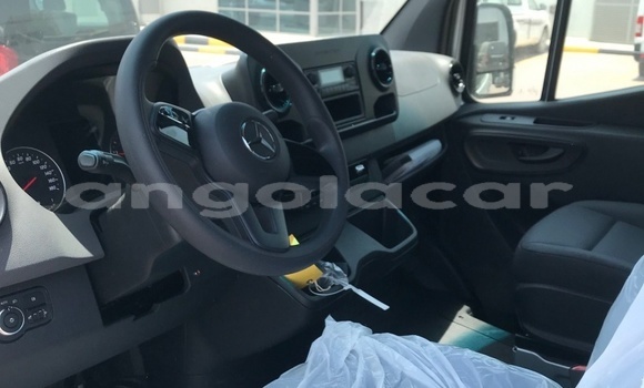 Comprar Novo Mercedes-Benz Esprit Branco Carro em Lobito em Benguela Comprar Novo Mercedes-Benz Esprit Branco Carro em Lobito em Benguela