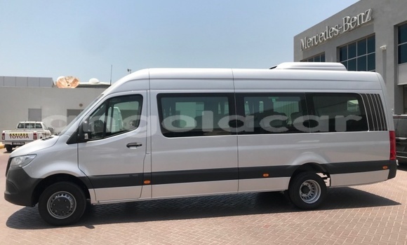 Comprar Novo Mercedes-Benz Esprit Branco Carro em Lobito em Benguela Comprar Novo Mercedes-Benz Esprit Branco Carro em Lobito em Benguela