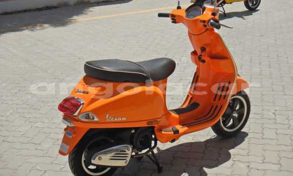 Buy Used Vespa S Red Bike in Benguela in Benguela