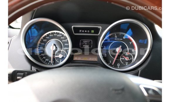 Acheter Import Voiture Mercedes-Benz 190 Blanc à Import - Dubai, Province de Bengo