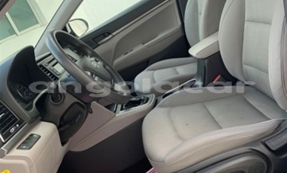 Comprar Usado Hyundai Elantra Branco Carro em Luanda em Luanda Province Comprar Usado Hyundai Elantra Branco Carro em Luanda em Luanda Province