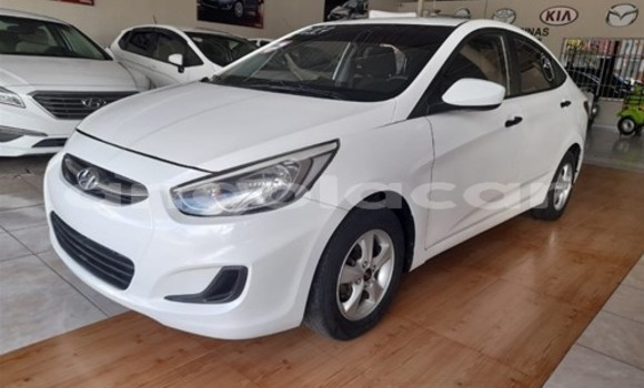 Buy Used Hyundai Accent White Car in Luanda in Luanda Province Buy Used Hyundai Accent White Car in Luanda in Luanda Province