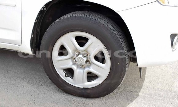 Comprar Importar Toyota 4Runner Branco Carro em Import - Dubai em Bengo Province Comprar Importar Toyota 4Runner Branco Carro em Import - Dubai em Bengo Province