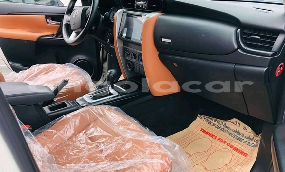 Acheter Occasion Voiture Toyota Fortuner Blanc à Luanda, Province de Luanda Acheter Occasion Voiture Toyota Fortuner Blanc à Luanda, Province de Luanda