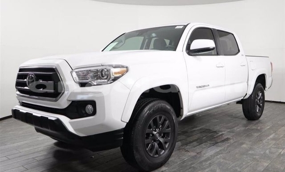 Comprar Usado Toyota Tacoma Branco Carro em Benguela em Benguela