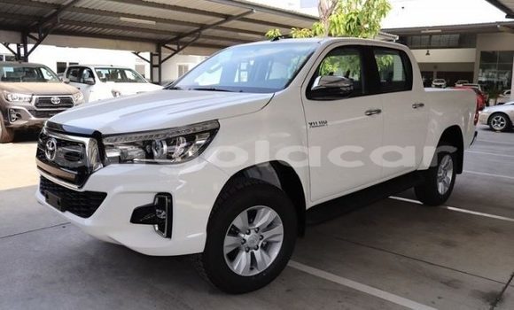 Comprar Usado Toyota Hilux Branco Carro em Benguela em Benguela Comprar Usado Toyota Hilux Branco Carro em Benguela em Benguela
