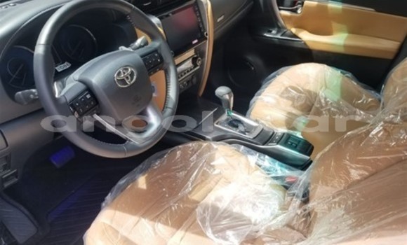 Buy Used Toyota Fortuner White Car in Luanda in Luanda Province Buy Used Toyota Fortuner White Car in Luanda in Luanda Province