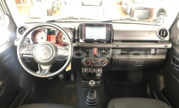 Acheter Occasion Voiture Suzuki Jimny Noir à Luanda, Province de Luanda Acheter Occasion Voiture Suzuki Jimny Noir à Luanda, Province de Luanda