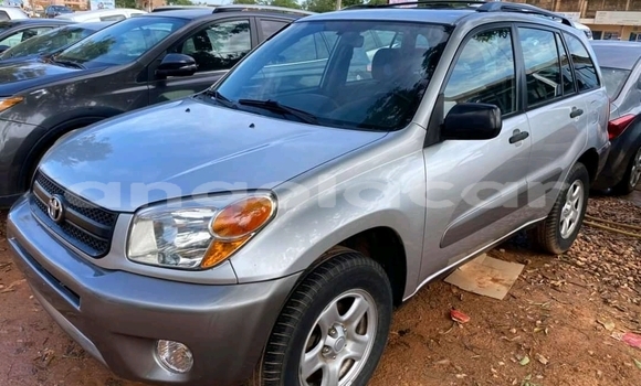 Comprar Usado Toyota RAV4 Outro Carro em N’dalatando em Cuanza Norte Province Comprar Usado Toyota RAV4 Outro Carro em N’dalatando em Cuanza Norte Province