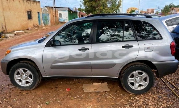 Comprar Usado Toyota RAV4 Outro Carro em N’dalatando em Cuanza Norte Province Comprar Usado Toyota RAV4 Outro Carro em N’dalatando em Cuanza Norte Province