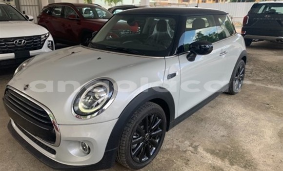 Comprar Usado MINI Cooper Prata Carro em Luanda em Luanda Province