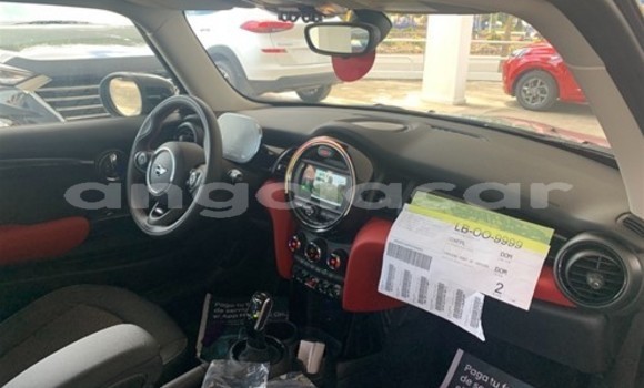 Comprar Usado MINI Cooper Prata Carro em Luanda em Luanda Province Comprar Usado MINI Cooper Prata Carro em Luanda em Luanda Province