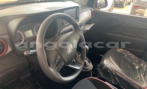 Buy Used Hyundai Grandeur Red Car in Luanda in Luanda Province Buy Used Hyundai Grandeur Red Car in Luanda in Luanda Province