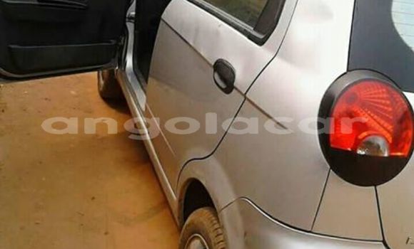 Comprar Usado Chevrolet spark Prata Carro em Luanda em Luanda Province