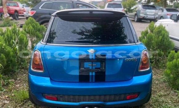 Comprar Usado MINI Cooper Azul Carro em N’dalatando em Cuanza Norte Province Comprar Usado MINI Cooper Azul Carro em N’dalatando em Cuanza Norte Province