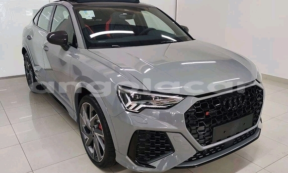 Comprar Usado Audi RS Q3 Outro Carro em N’dalatando em Cuanza Norte Province