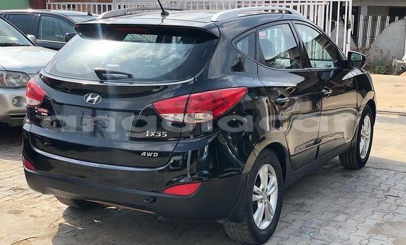 Comprar Usado Hyundai ix35 Preto Carro em Luanda em Luanda Province