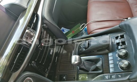 Buy Used Lexus LX 570 Other Car in Moçâmedes in Namibe Province Buy Used Lexus LX 570 Other Car in Moçâmedes in Namibe Province