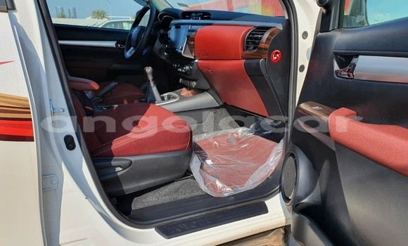 Buy Used Toyota Hilux White Car in Benguela in Benguela Buy Used Toyota Hilux White Car in Benguela in Benguela