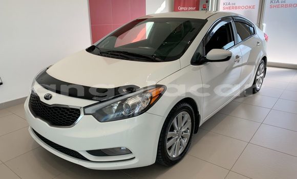 Comprar Usado Kia rio Branco Carro em Luanda em Luanda Province