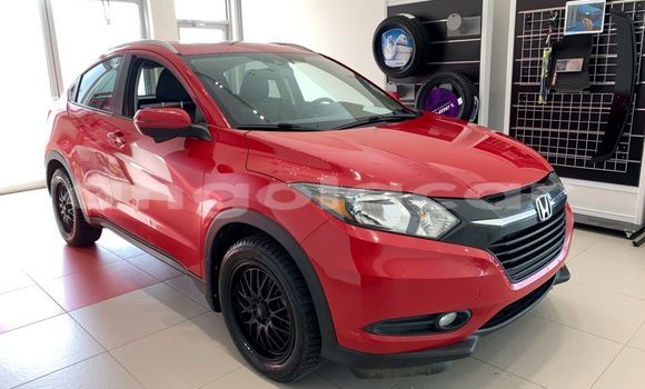 Comprar Usado Honda HR–V Vermelho Carro em Luanda em Luanda Province
