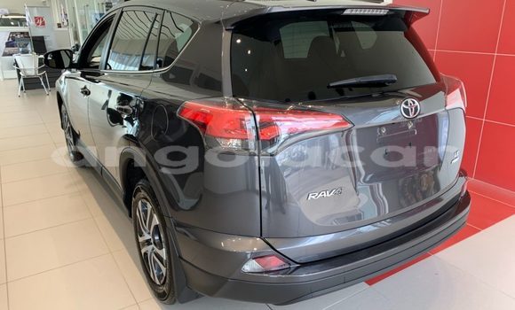 Acheter Occasion Voiture Toyota RAV4 Noir à Luanda, Province de Luanda Acheter Occasion Voiture Toyota RAV4 Noir à Luanda, Province de Luanda