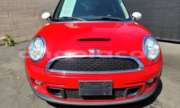 Comprar Usado MINI Cooper Vermelho Carro em Luanda em Luanda Province Comprar Usado MINI Cooper Vermelho Carro em Luanda em Luanda Province