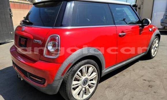 Comprar Usado MINI Cooper Vermelho Carro em Luanda em Luanda Province Comprar Usado MINI Cooper Vermelho Carro em Luanda em Luanda Province