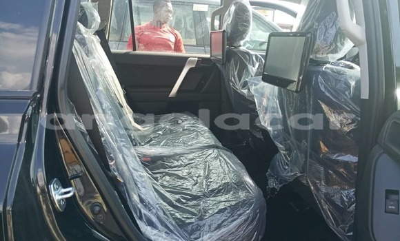 Acheter Occasion Voiture Toyota Land Cruiser Prado Noir à Luanda, Province de Luanda Acheter Occasion Voiture Toyota Land Cruiser Prado Noir à Luanda, Province de Luanda
