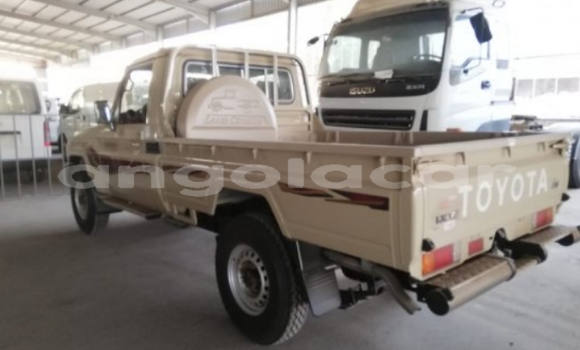 Acheter Occasion Voiture Toyota Pickup Autre à Luanda, Province de Luanda Acheter Occasion Voiture Toyota Pickup Autre à Luanda, Province de Luanda