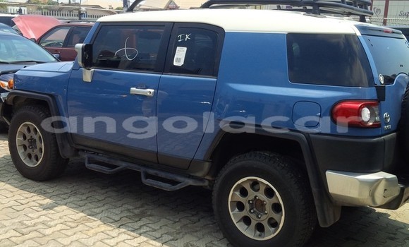 Comprar Usado Toyota FJ Cruiser Azul Carro em Luanda em Luanda Province Comprar Usado Toyota FJ Cruiser Azul Carro em Luanda em Luanda Province