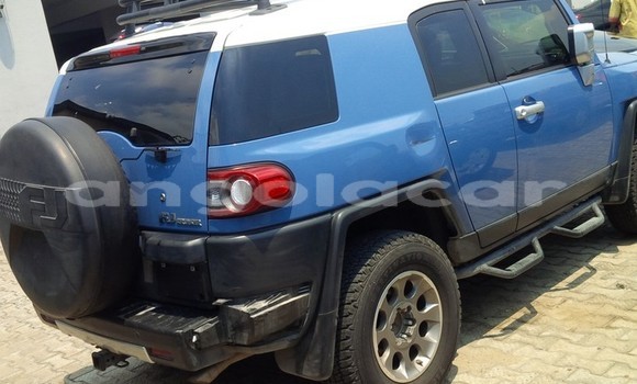 Comprar Usado Toyota FJ Cruiser Azul Carro em Luanda em Luanda Province Comprar Usado Toyota FJ Cruiser Azul Carro em Luanda em Luanda Province