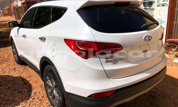 Comprar Usado Hyundai Santa Fe Branco Carro em Luanda em Luanda Province Comprar Usado Hyundai Santa Fe Branco Carro em Luanda em Luanda Province