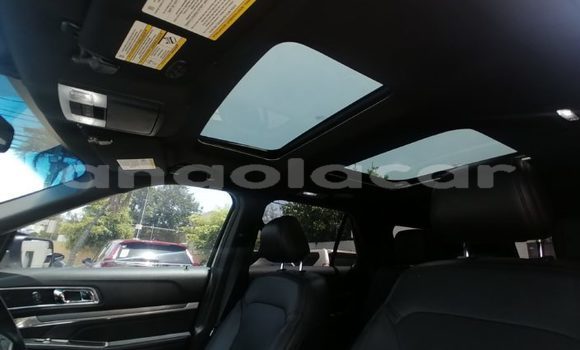 Acheter Occasion Voiture Ford Explorer Blanc à Luanda, Province de Luanda Acheter Occasion Voiture Ford Explorer Blanc à Luanda, Province de Luanda