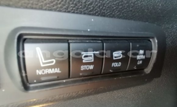 Acheter Occasion Voiture Ford Explorer Blanc à Luanda, Province de Luanda Acheter Occasion Voiture Ford Explorer Blanc à Luanda, Province de Luanda