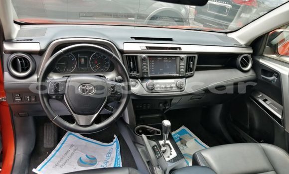 Comprar Usado Toyota RAV4 Vermelho Carro em Luanda em Luanda Province Comprar Usado Toyota RAV4 Vermelho Carro em Luanda em Luanda Province