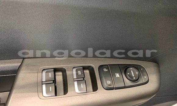 Comprar Usado Kia Sportage Branco Carro em Luanda em Luanda Province Comprar Usado Kia Sportage Branco Carro em Luanda em Luanda Province