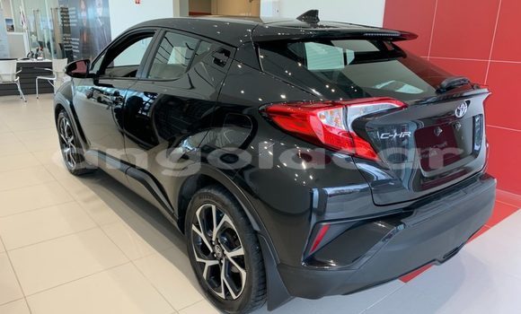 Buy Used Toyota C-HR Black Car in Luanda in Luanda Province Buy Used Toyota C-HR Black Car in Luanda in Luanda Province