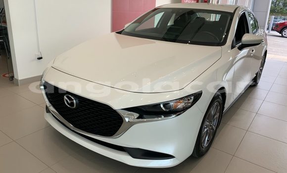 Buy New Mazda 3 White Car in Luanda in Luanda Province Buy New Mazda 3 White Car in Luanda in Luanda Province